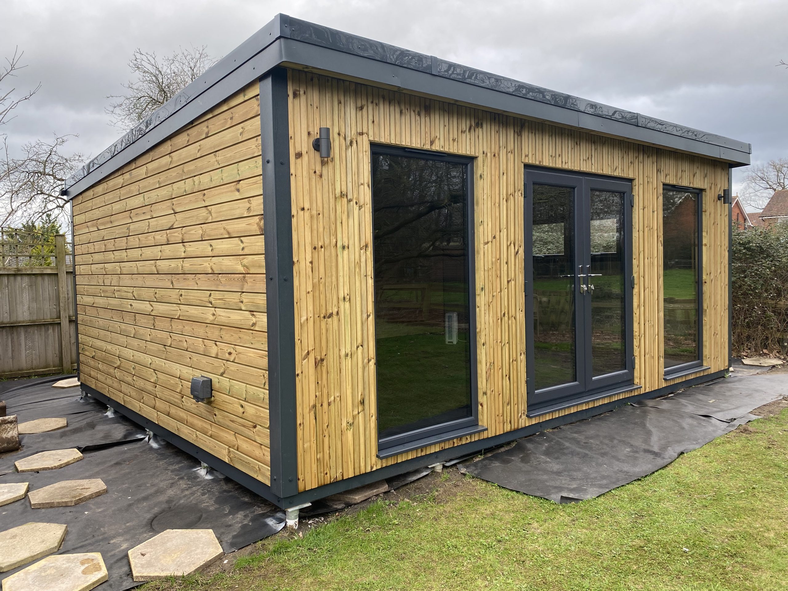 Model | Edge - Image 5